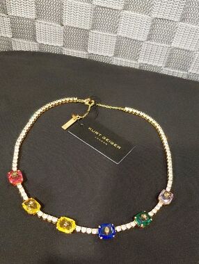 KURT GEIGER LONDON  EAGLE STONE NECKLACE